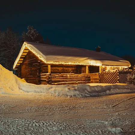 Reindeer Manor אתר נופש